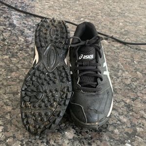 ASICS Turf Shoes size 7